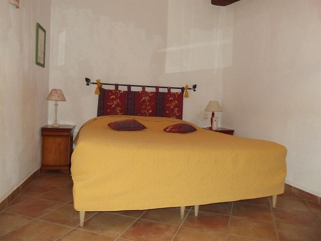 Domaine Saint Victor Otel La Tour-dʼAigues Dış mekan fotoğraf