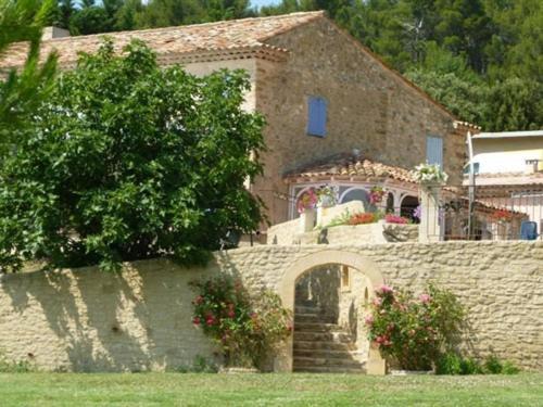 Domaine Saint Victor Otel La Tour-dʼAigues Dış mekan fotoğraf